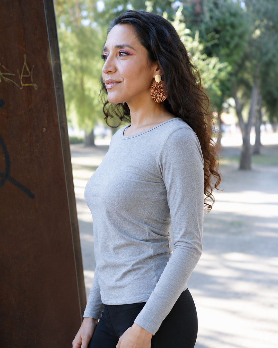 Polera One Love ML gris
